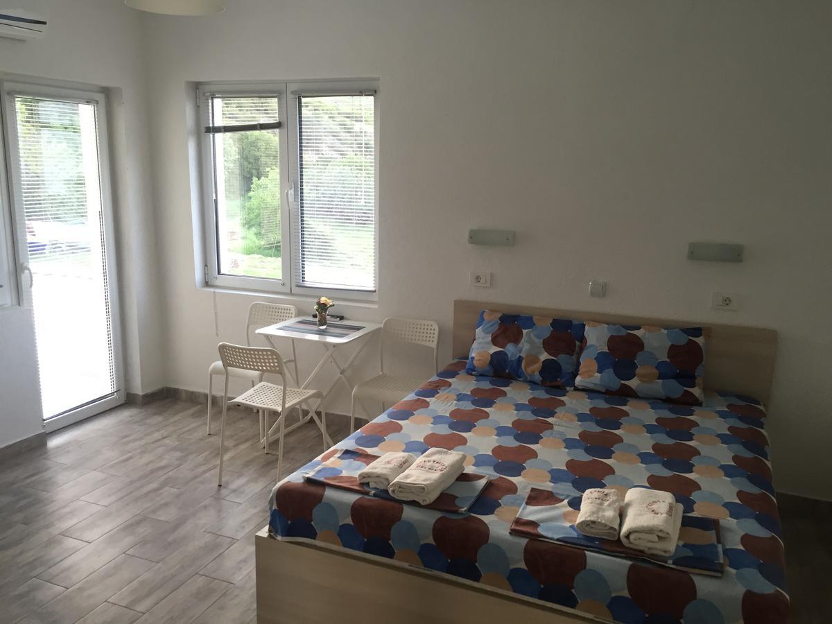 Apartmani Alex Beach Dojran Ngoại thất bức ảnh